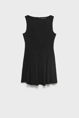 Vestido corto con tablas de Mango en Vestidos para argentina
