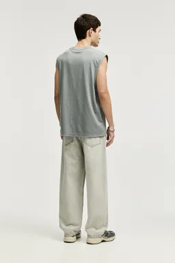 Remera sin mangas lavada de Pull&Bear en Remeras y Polos para argentina