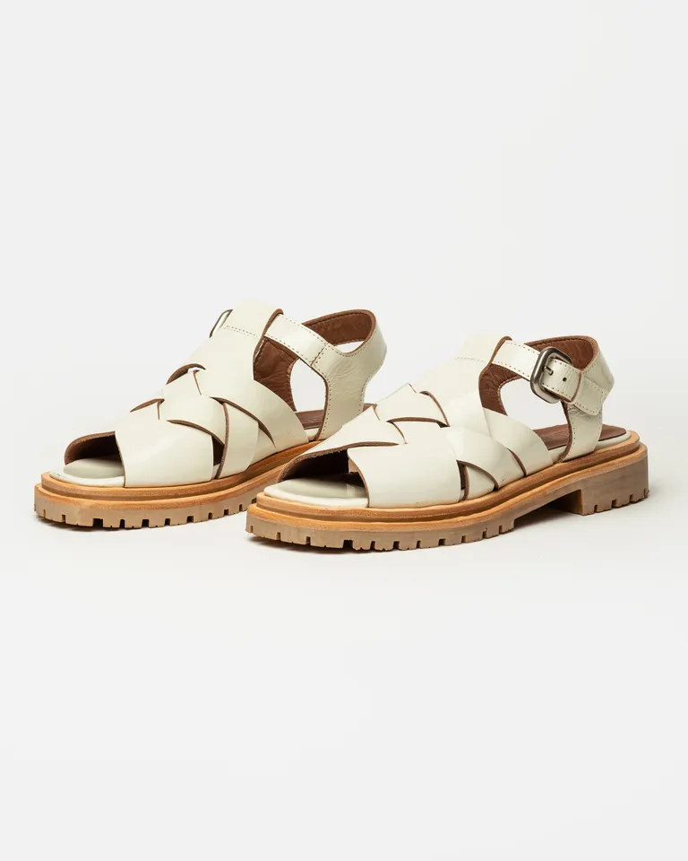 Sandalias de cuero gloss con diseño entrelazado y suela de goma estilo 'trucker' de Prüne en Sandalias para argentina