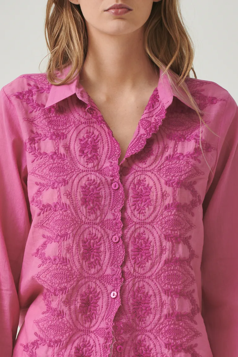 Camisa rosa con volados detalles en el frente para mujer de Sweet en Camisas para argentina