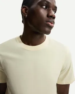 Remera manga corta básica de Bershka en Remeras y Polos para argentina