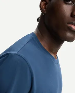 Remera manga corta básica de Bershka en Remeras y Polos para argentina