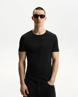 Remera manga corta básica de Bershka en Remeras y Polos para argentina