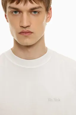 Remera bordada efecto lavado de Lefties en Remeras y Polos para argentina