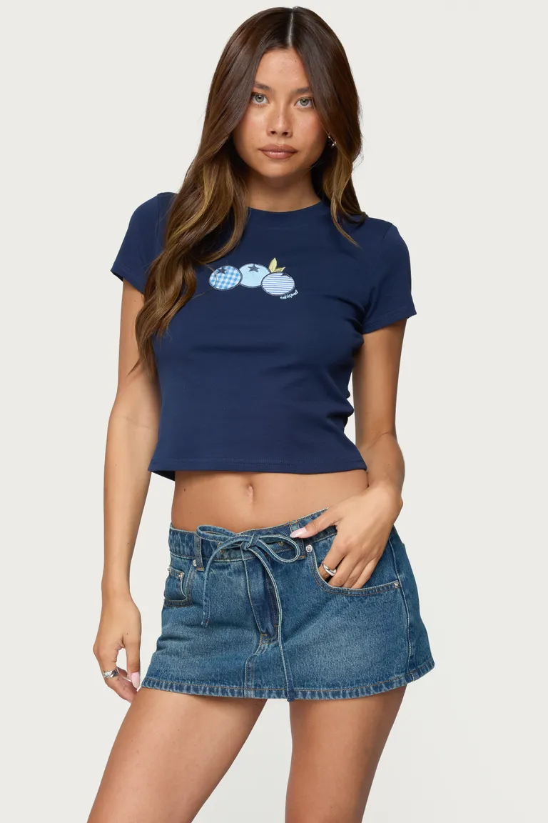 Remera estampado arándanos de Edikted en Remeras para argentina