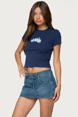 Remera estampado arándanos de Edikted en Remeras para argentina