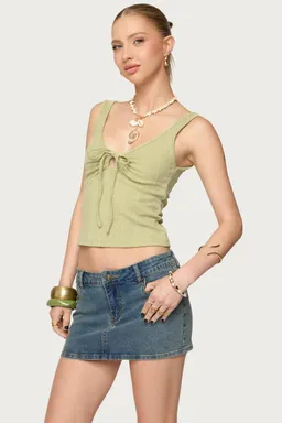 Musculosa yarah textura acanalada de Edikted en Tops para argentina