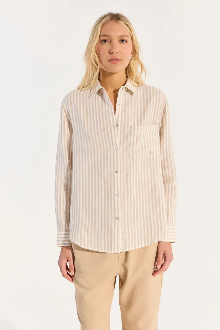 Camisa de lino de corte recto y calce amplio con cuello a la base y cartera a la vista de Portsaid en Camisas para argentina