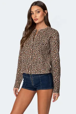 Cárdigan tejido estampado leopardo de Edikted en Buzos y Sweaters para argentina