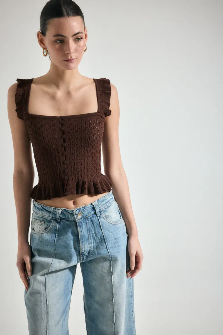 Top tejido con volados y botones al tono, diseño moderno y casual de Audaz en Tops para argentina