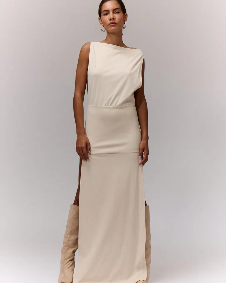 Maxi cuello barco con abertura de Musera en Vestidos para argentina
