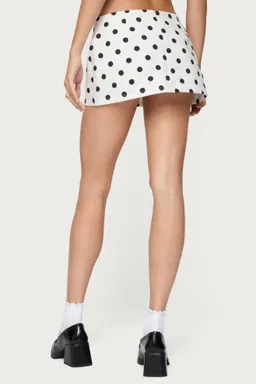 Mini falda short lunares noreen de Edikted en Faldas para argentina