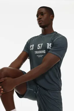 Remera deportiva efecto lavado de Lefties en Remeras y Polos para argentina