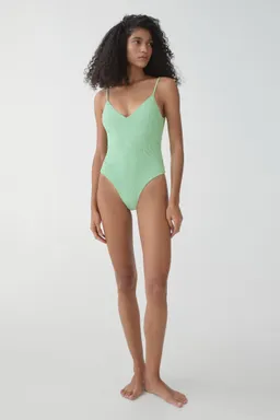 Traje baño textura ajustable de Mango en Swimwear y Beachwear para argentina