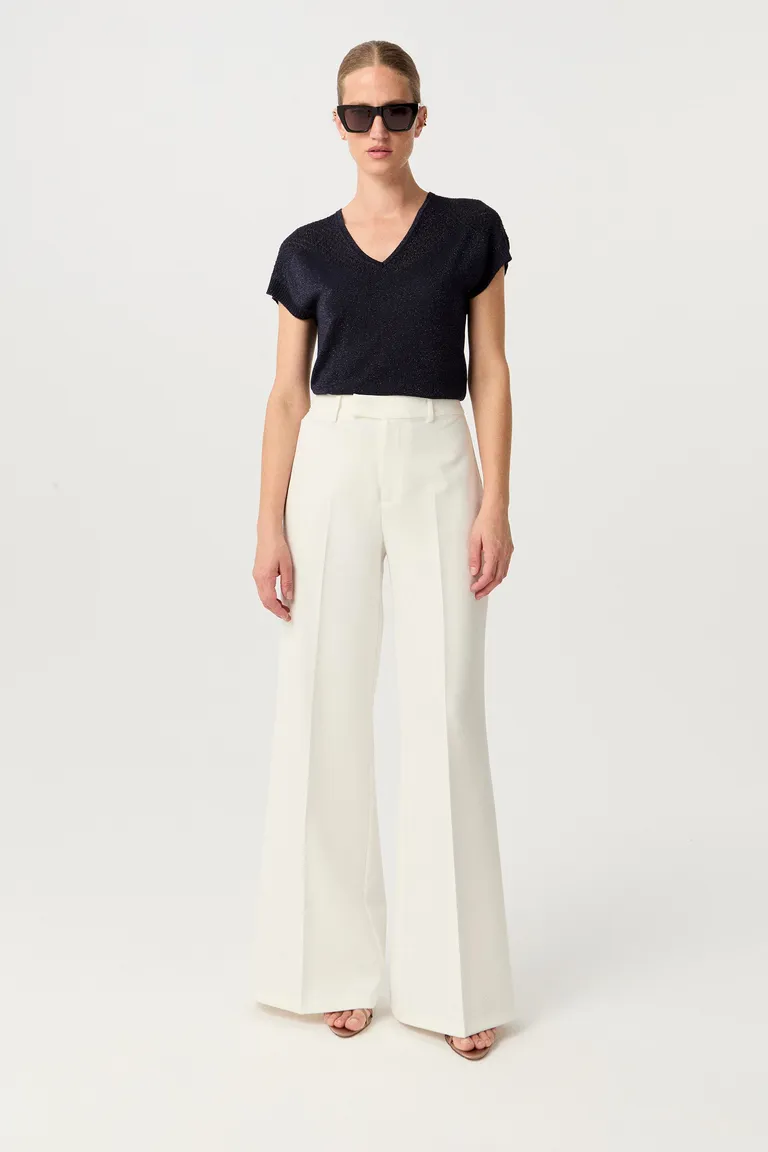 Remera de tejido con lurex de calce relajado y escote en v de Markova en Remeras para argentina