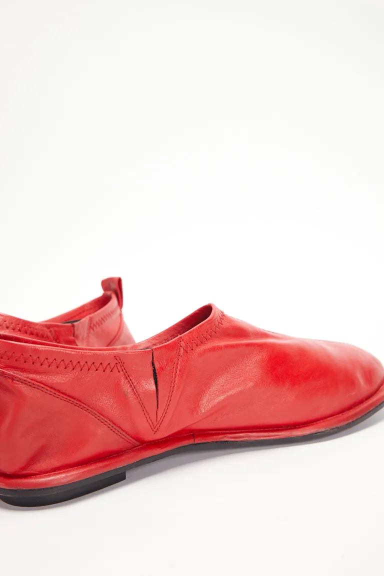 Elegantes zapatos de bailarina de cuero rojo, súper cómodos y versátiles de Maria Cher en Ballerinas para argentina