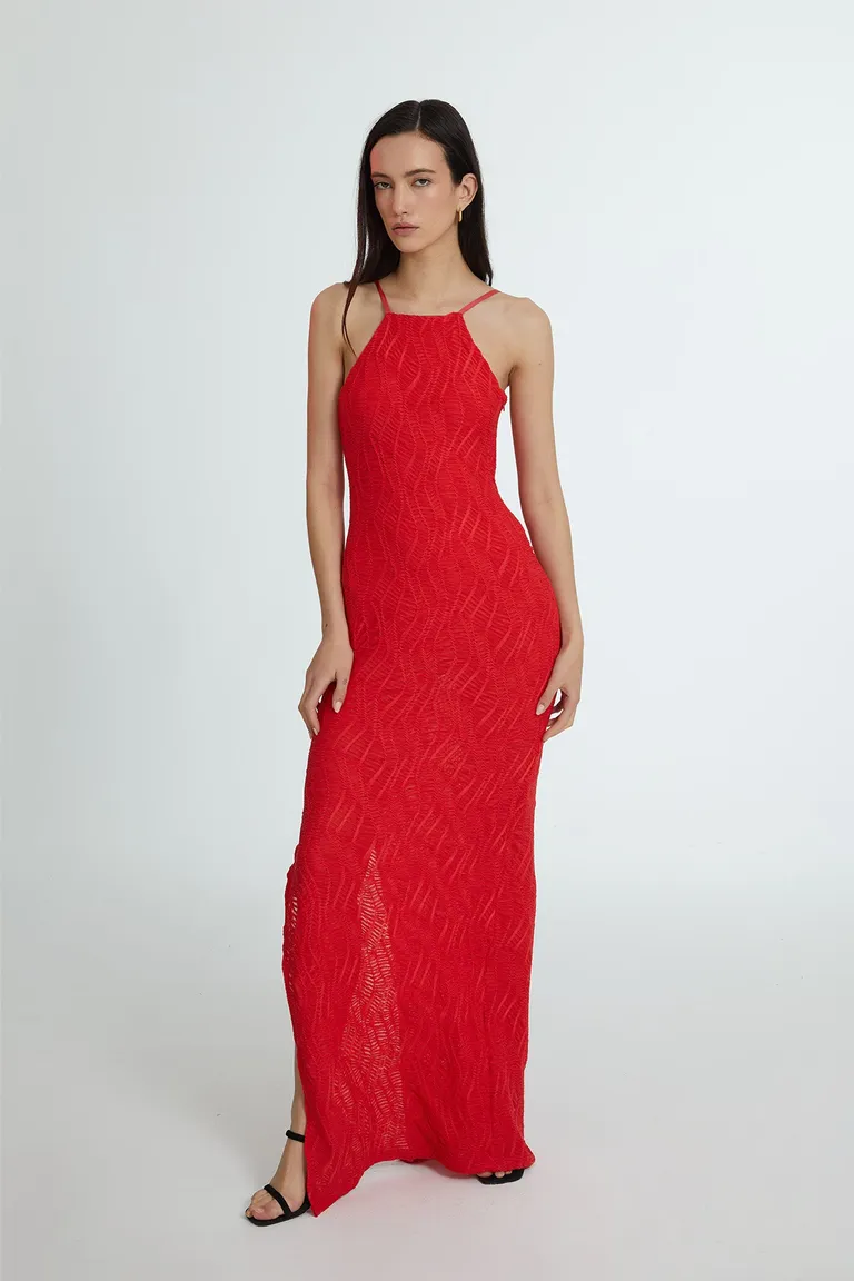 Vestido largo rojo de punto con escote americano y tajo lateral de Naíma en Vestidos para argentina