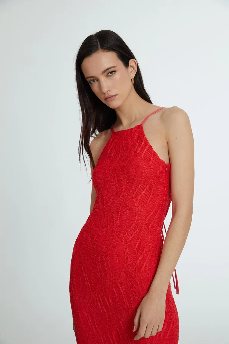 Vestido largo rojo de punto con escote americano y tajo lateral de Naíma en Vestidos para argentina