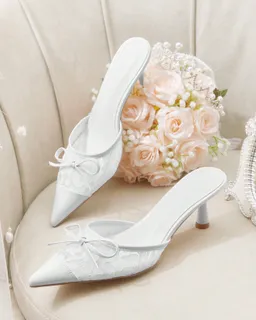 Tacones aguja lazo estilo clásico de Cuccoo en Zapatos con Tacos para argentina