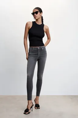 Jeans skinny crop de Mango en Pantalones para argentina