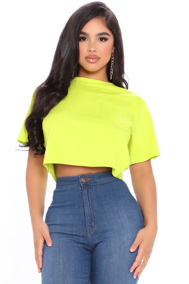 Remera corta elisa relaxed verde neón de Fashion Nova en Remeras para argentina
