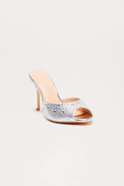 Tacones pedrería sonny de Fashion Nova en Zapatos con Tacos para argentina