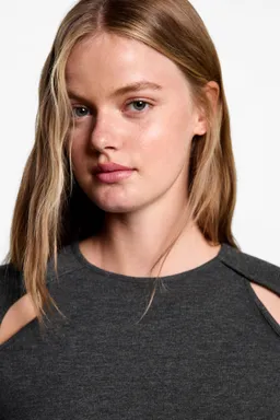 Remera aberturas manga larga de Mango Teen en Remeras para argentina