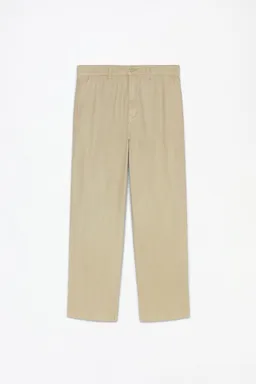 Pantalón chino corte relajado de Lefties en Pantalones para argentina