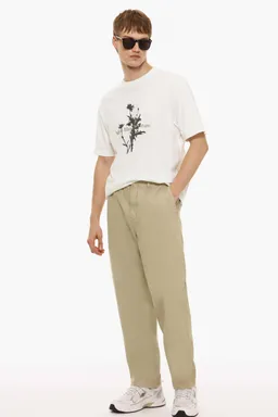 Pantalón chino corte relajado de Lefties en Pantalones para argentina