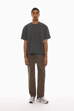 Pantalón chino corte relajado de Lefties en Pantalones para argentina