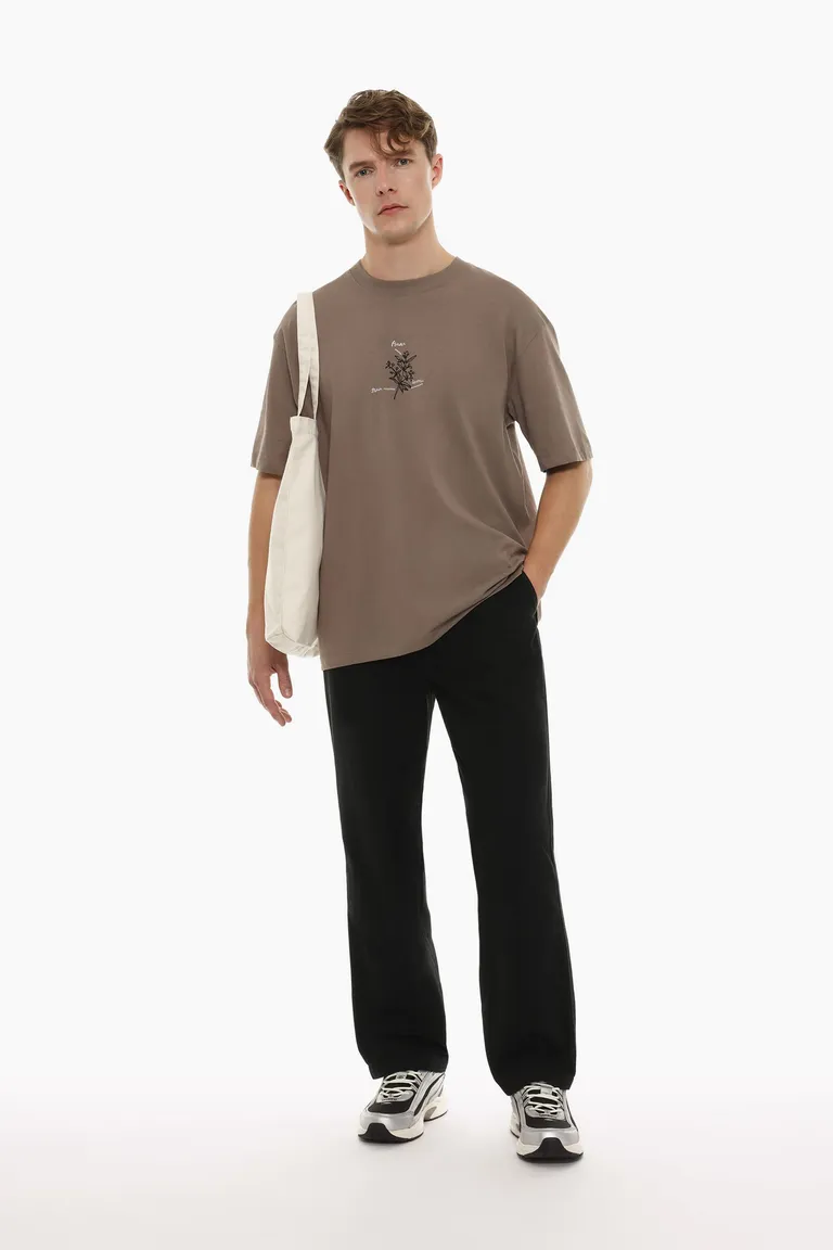 Pantalón chino corte relajado de Lefties en Pantalones para argentina