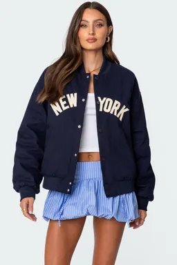 Campera bomber oversize big apple de Edikted en Chaquetas para argentina