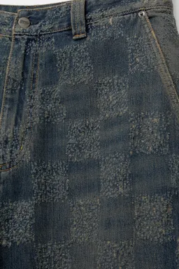 Jeans skater cuadros de Pull&Bear en Pantalones para argentina