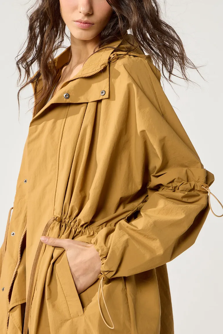 Chaqueta oversize de diseño moderno y sofisticado para mujer de Cuesta Blanca en Chaquetas para argentina