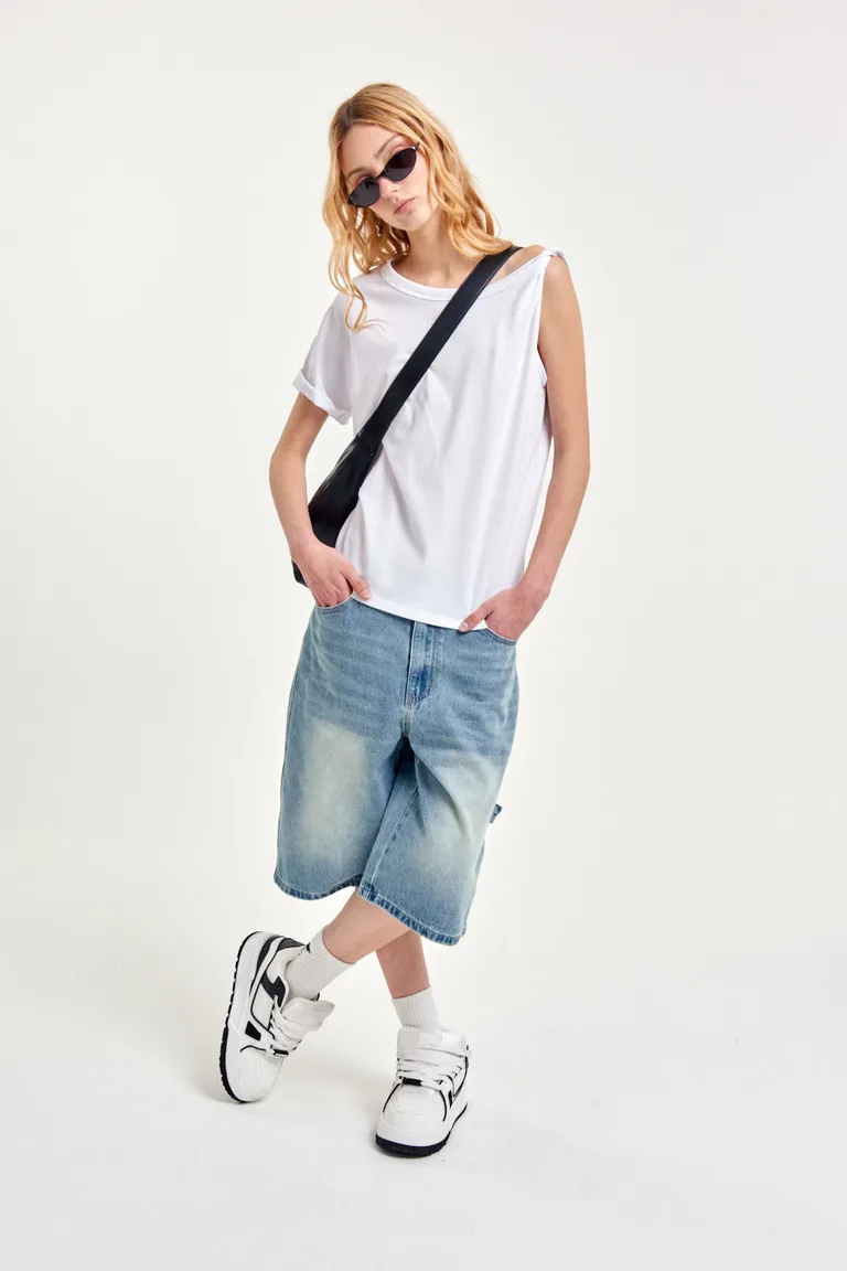 Remera de algodón con diseño de manga asimétrica y escote irregular de 47 Street en Remeras para argentina