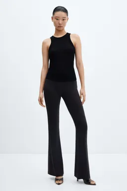 Pantalón flare brillante de Mango en Pantalones para argentina