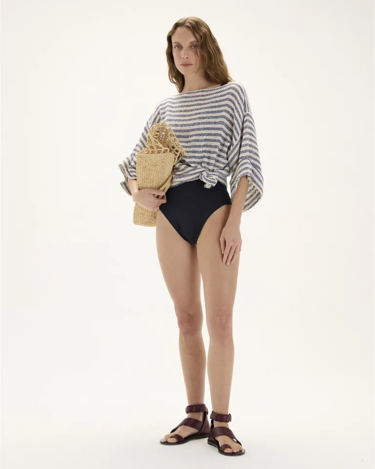 Remerón tejido con rayas de dos colores y calce relajado de Blue Sheep en Buzos y Sweaters para argentina