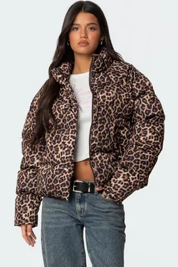 Campera acolchada estampado leopardo dalya de Edikted en Chaquetas para argentina