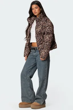 Campera acolchada estampado leopardo dalya de Edikted en Chaquetas para argentina