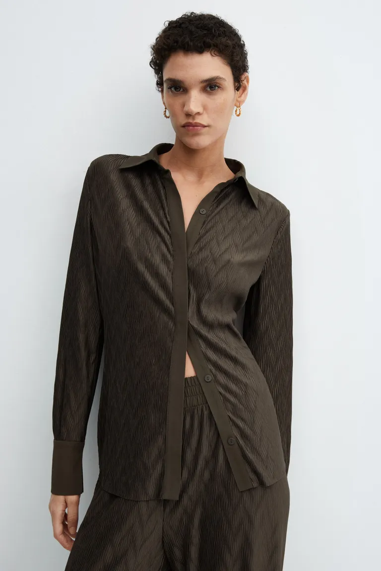 Camisa texturizada con botones de Mango en Camisas para argentina
