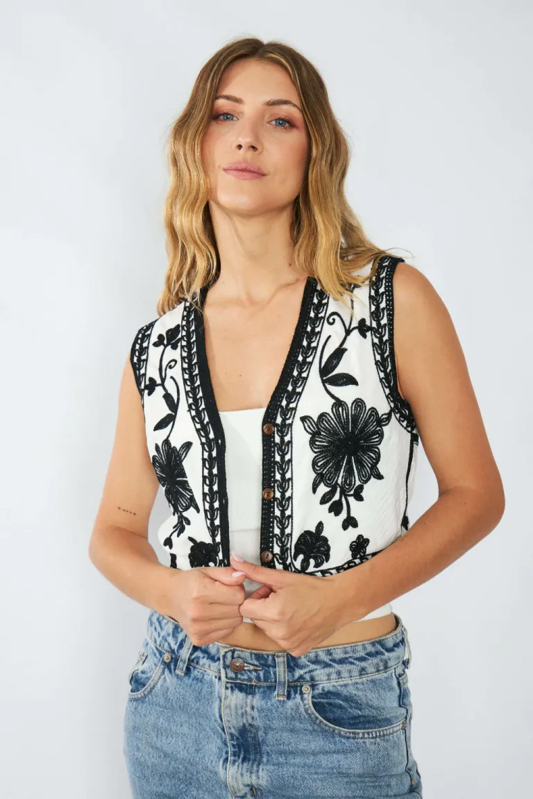 Chaleco importado de diseño moderno y minimalista para mujer de Belle en Chalecos para argentina