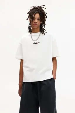 Remera bordada stwd de Pull&Bear en Remeras y Polos para argentina