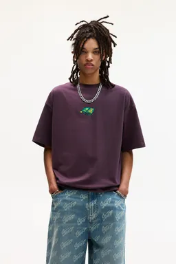 Remera bordada stwd de Pull&Bear en Remeras y Polos para argentina