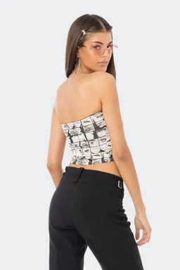 Top tubo strapless estampado de Edikted en Tops para argentina