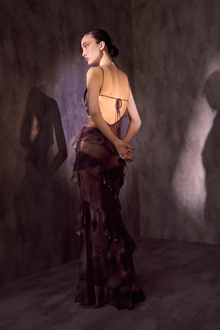 Vestido de mesh con estampado de tonos marrones y detalles en rosa de Sofia Sarkany en Vestidos para argentina