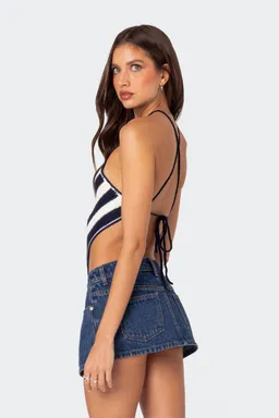 Top triángulo crochet espalda descubierta de Edikted en Tops para argentina