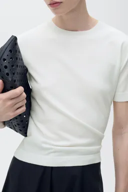 Sweater fino manga corta de Mango en Remeras para argentina