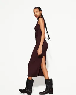 Vestido midi estructurado entallado de Bershka en Vestidos para argentina