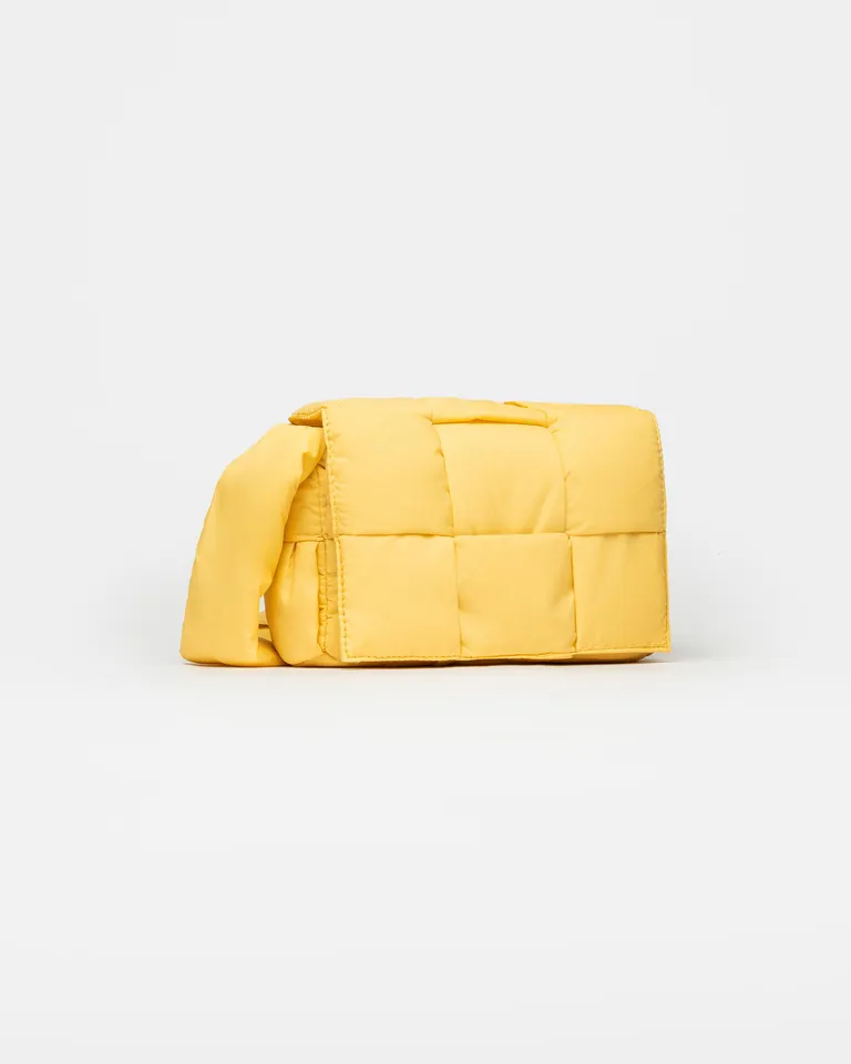Bolso bandolera acolchado y trenzado en tono amarillo para mujer de Prüne en Bolsos y Carteras para argentina