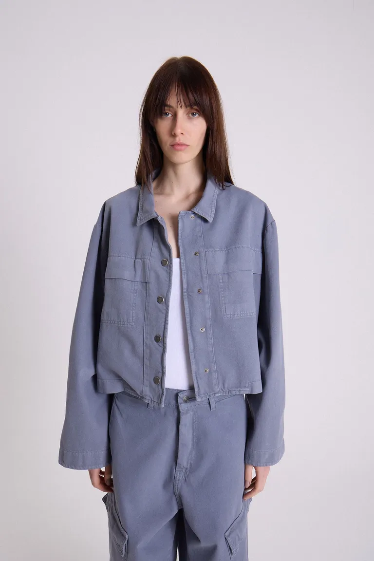 Chaqueta de gabardina gris con silueta oversized y corte cropped de Maria Cher en Chaquetas para argentina